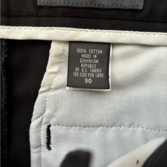 Eddie Bauer Classic Fit Wrinkle Resistant Chino Black Double Pleats 30X27.5” - Picture 5 of 5